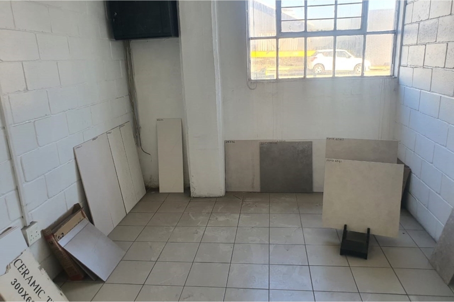 To Let commercial Property for Rent in Deal Party Eastern Cape